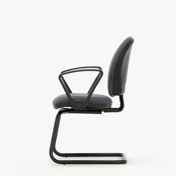 O40VA Fixed Arms Visitor Chair Medium Back